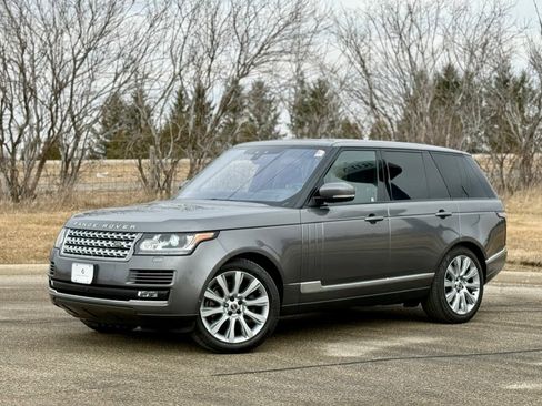 Used 2017 Land Rover Range Rover HSE image 3