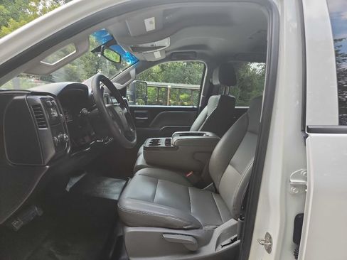 Used 2019 Chevrolet Silverado 2500 W/T w/ WT Convenience Package RWD image 15