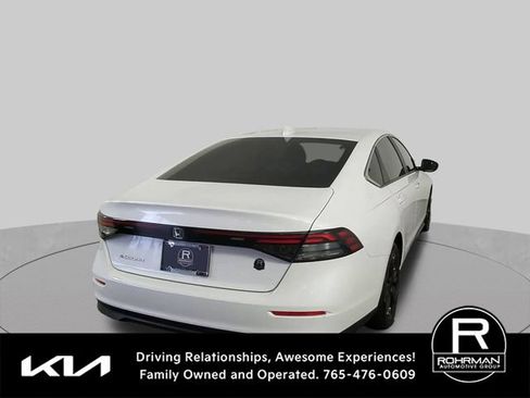 Used 2024 Honda Accord LX image 9