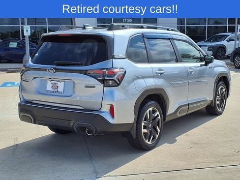 Used 2025 Subaru Forester Limited AWD/4WD image 4