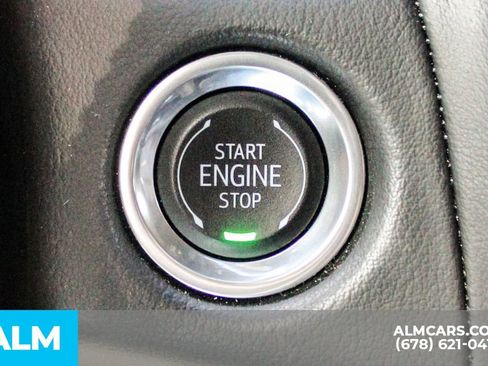 Used 2024 GMC Yukon AT4 w/ Technology Package AWD/4WD image 30
