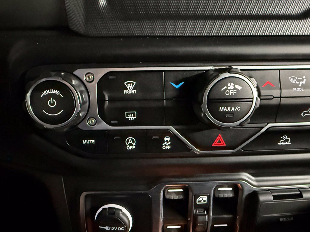 Used 2022 Jeep Gladiator Sport AWD/4WD image 34