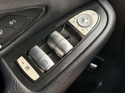 Used 2018 Mercedes-Benz GLC 300 image 29