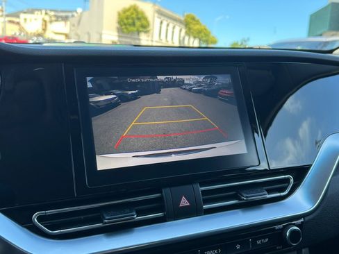 Used 2021 Kia Niro EX FWD image 29