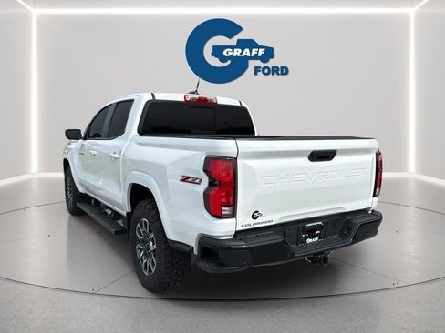 Used 2024 Chevrolet Colorado Z71 w/ Z71 Convenience Package 2 AWD/4WD image 5