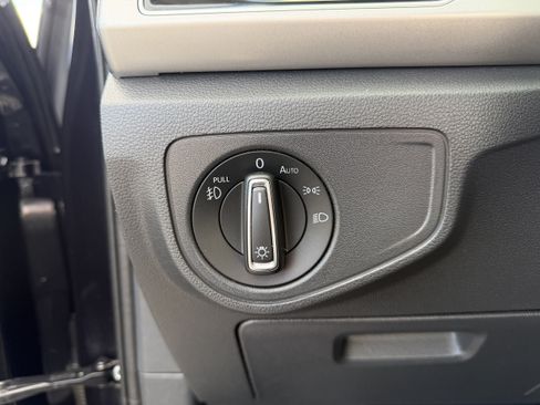 Used 2019 Volkswagen Atlas SEL AWD/4WD image 15