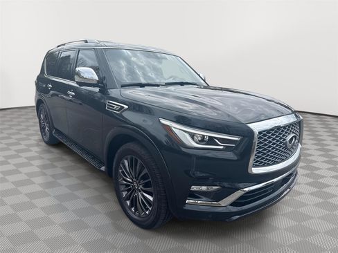 Used 2023 INFINITI QX80 Sensory w/ Cargo Package image 4