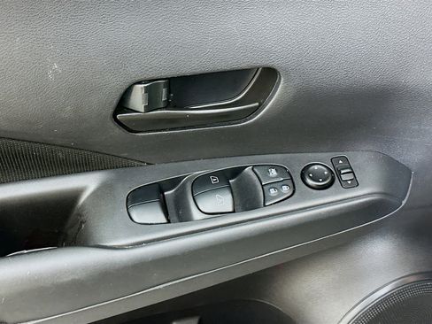 Used 2024 Nissan Kicks S FWD image 15