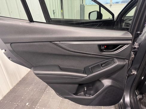 Used 2023 Subaru Crosstrek 2.0i image 9