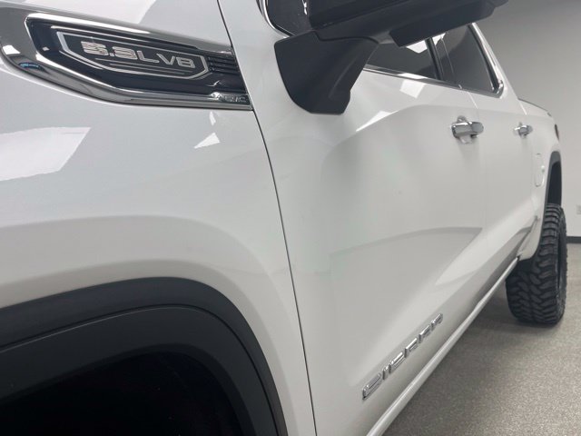 Used 2020 GMC Sierra 1500 SLT w/ X31 Off-Road Package AWD/4WD image 13