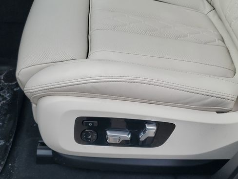 New 2026 BMW X7 xDrive40i w/ Executive Package image 9