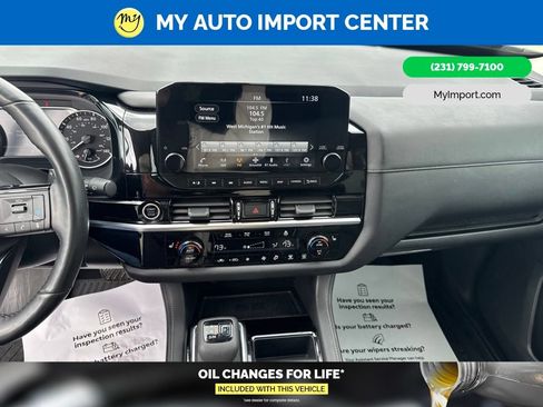 Used 2024 Nissan Pathfinder SL AWD/4WD image 20