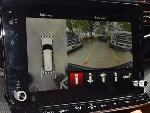 Used 2024 Jeep Grand Wagoneer Series III w/ Rear Seat Video Group 1 AWD/4WD image 30