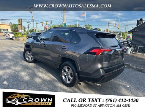 Used 2023 Toyota RAV4 XLE AWD/4WD image 7