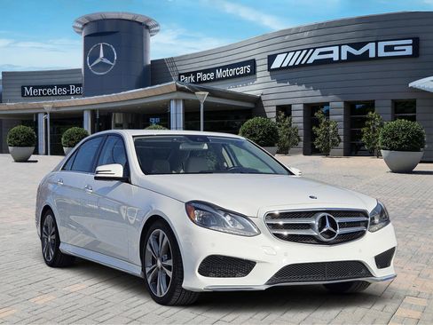 Used 2016 Mercedes-Benz E 350 Sedan image 2