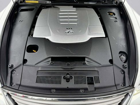 Used 2015 Lexus LS 460 image 60