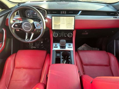 Used 2021 Jaguar F-PACE R-Dynamic S image 13