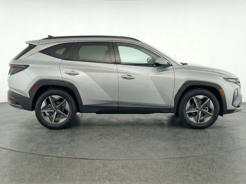 Used 2025 Hyundai Tucson SEL image 11