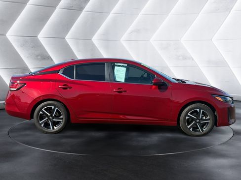 Used 2024 Nissan Sentra SV FWD image 6