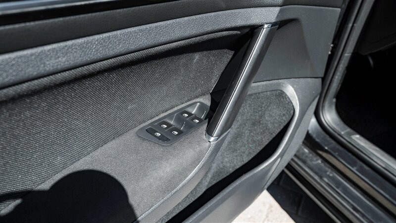 Used 2017 Volkswagen GTI Sport FWD image 25