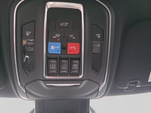 New 2026 Jeep Cherokee Overland w/ Advanced Pro Tech Group AWD/4WD image 21