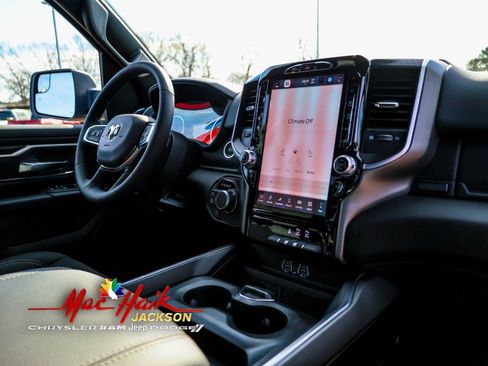 New 2026 RAM 1500 4x4 Crew Cab image 13