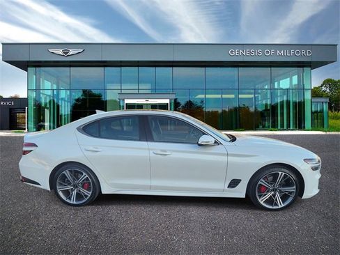 Used 2025 Genesis G70 2.5T w/ Sport Prestige Package image 4