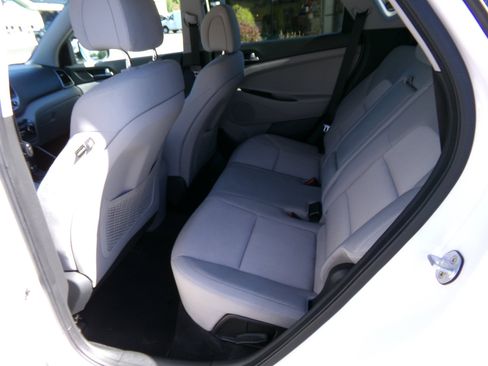 Used 2017 Hyundai Tucson SE image 21