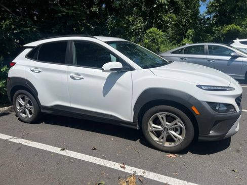 Used 2023 Hyundai Kona SEL AWD/4WD image 8