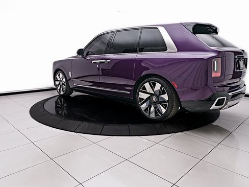 Used 2025 Rolls-Royce Cullinan image 7