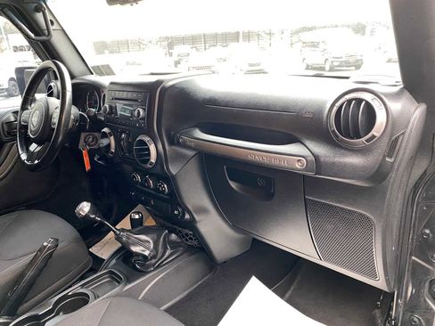 Used 2015 Jeep Wrangler Unlimited Sport w/ Quick Order Package 23S image 22