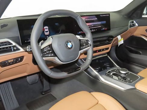 Used 2025 BMW 330i xDrive Sedan w/ Premium Package AWD/4WD image 11