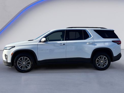 Used 2022 Chevrolet Traverse LT image 11