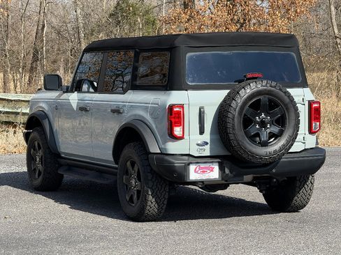 Used 2024 Ford Bronco Black Diamond image 5