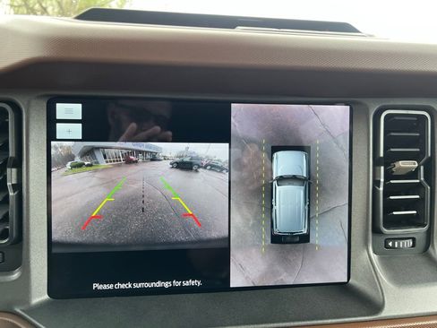 Used 2024 Ford Bronco Outer Banks image 31