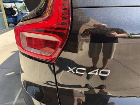 Used 2024 Volvo XC40 Recharge Plus w/ Protection Package Premier RWD image 14