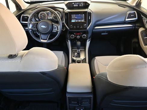 Used 2020 Subaru Forester Premium image 23