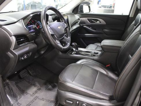 Used 2020 Chevrolet Traverse LT w/ LT Premium Package AWD/4WD image 20