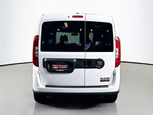 Used 2018 RAM ProMaster City Tradesman SLT image 7