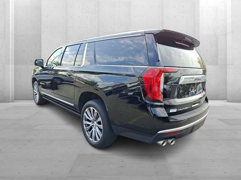 Used 2021 GMC Yukon XL Denali w/ Denali Premium Package AWD/4WD image 4