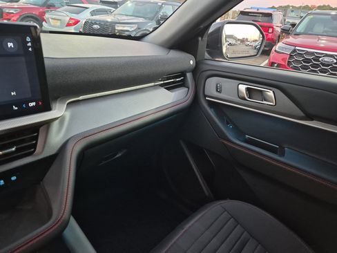 New 2026 Ford Explorer ST-Line w/ Premium Package image 23