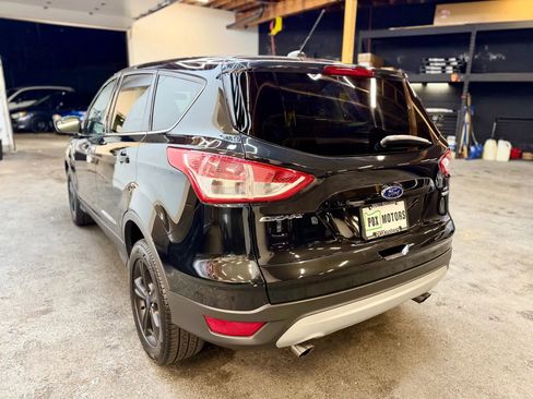 Used 2014 Ford Escape SE image 5