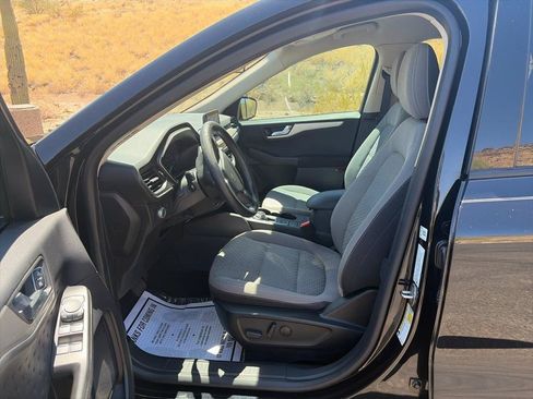 Used 2020 Ford Escape SE FWD image 9