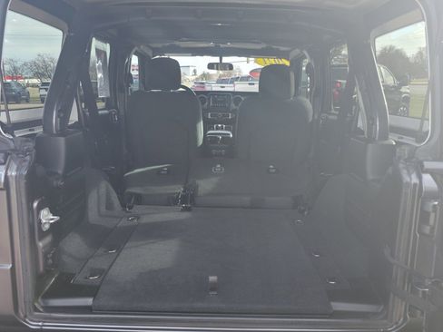 Used 2021 Jeep Wrangler Unlimited Sport image 15