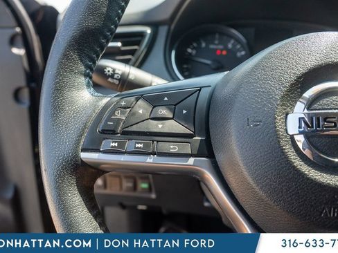 Used 2019 Nissan Rogue SL FWD image 10