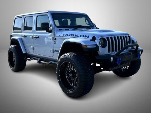 Used 2023 Jeep Wrangler Unlimited Rubicon 4xe w/ Cold Weather Group AWD/4WD image 3