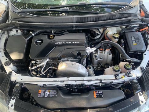 Used 2018 Chevrolet Volt LT image 18