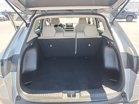 Used 2025 Honda HR-V LX image 27
