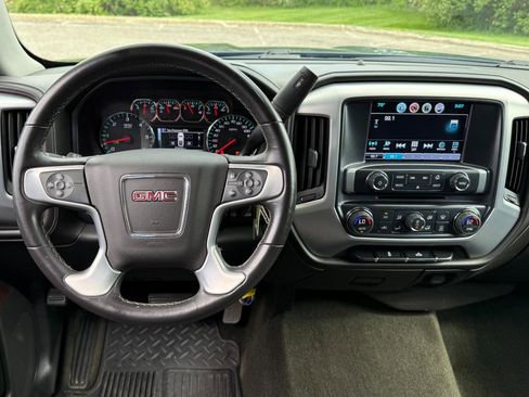 Used 2017 GMC Sierra 1500 SLE w/ SLE Value Package image 10