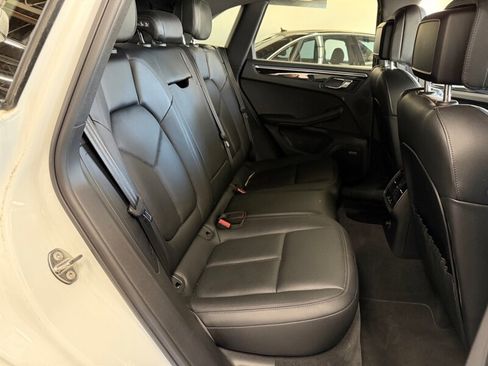 Used 2017 Porsche Macan S image 42